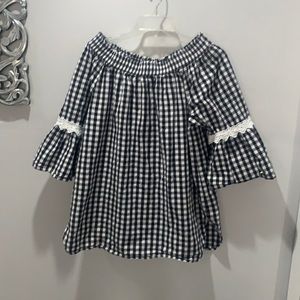 Studio West Apparel gingham shirt sz Medium  100% Cotton